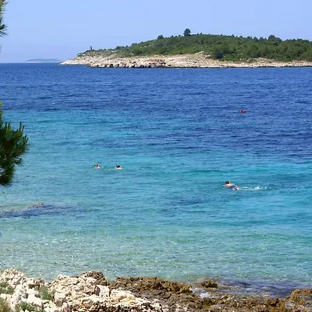 Apartment Apartments By The Sea Bilo, Primosten - 4208