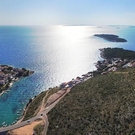 Apartments By The Sea Bilo, Primosten - 4208 Primosten