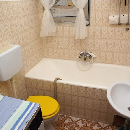 Apartments By The Sea Bilo, Primosten - 4208 Apartment