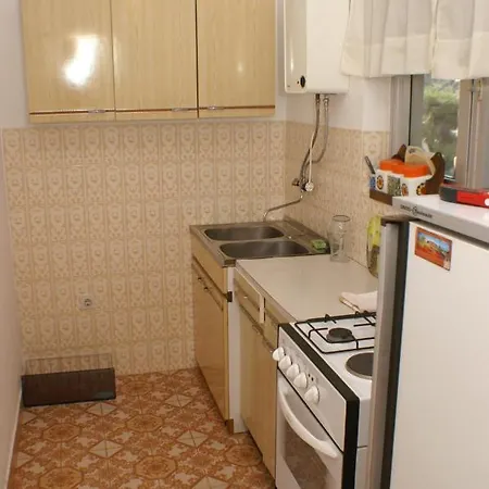 Apartments By The Sea Bilo, Primosten - 4208 Apartment Primošten