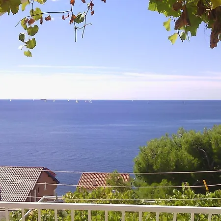 Apartments By The Sea Bilo, Primosten - 4208 Primošten