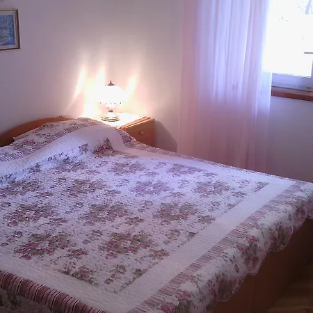 Апартаменты Apartments By The Sea Bilo, Primosten - 4208 *